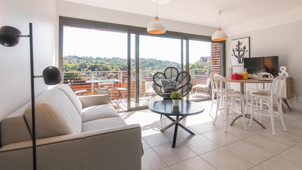 Le Coquet Avec Balcon Terrasse Et Parking Prive Lägenhet Sarlat-la-Canéda Exteriör bild